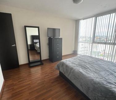 San Luis Potosi Apartment | Amplio departamento con balcon