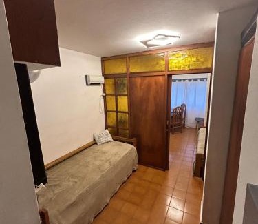 Pinamar Apartment | Amplio monoambiente subdividido zona centro