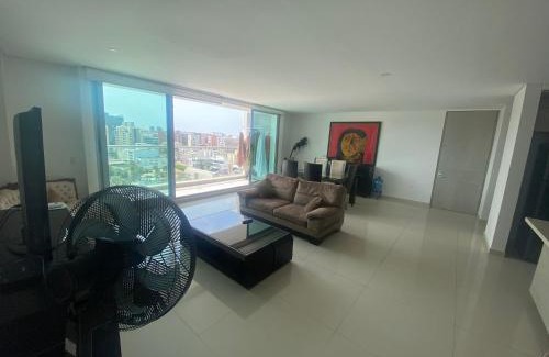Alto Prado Apartment | Amplio y nuevo apartamento muy bien ubicado