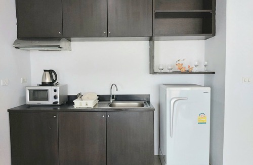 Uthai Hotel | Ampo Residence