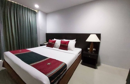 Uthai Hotel | Ampo Residence