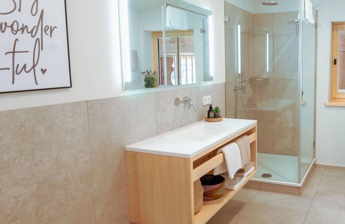 Kreuth Apartment | amrai Apartments, Point - Sparrow's Nest