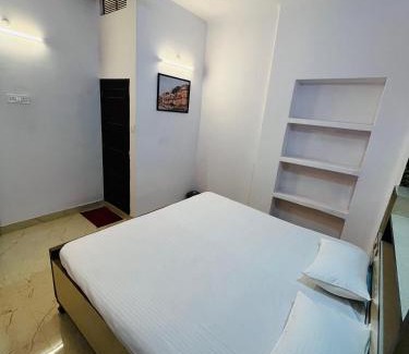 Varanasi House | Amrit Ganga Guest house