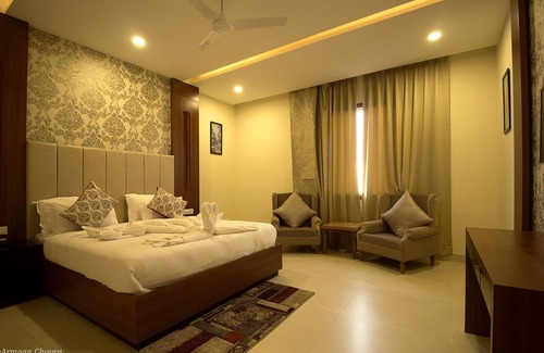 Barli Hotel | Amritam Palace