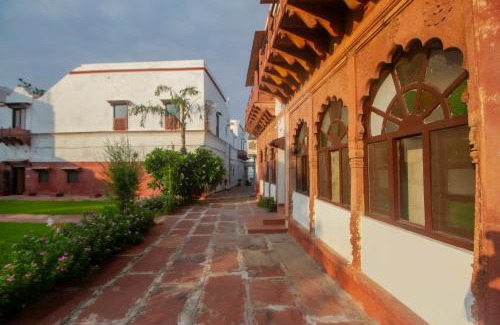 Peharsar Hotel | Amritara Chandra Mahal Haveli, Bharatpur