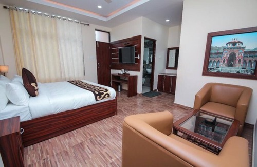 Dunda Hotel | Amritara Social Palace