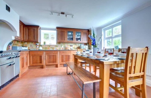 Amroth House | Amroth Holiday home with Sea Views
