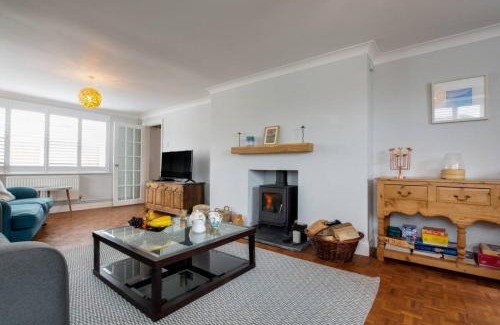 Amroth House | Amroth Holiday home with Sea views