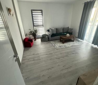 Vladeni Apartment | Amy Mountain Stay