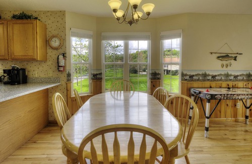 Pigeon Forge Cabin | Amy's Waterfront Blessing w/Hot Tub, Arcade , & Fishing 2 King Master Suites