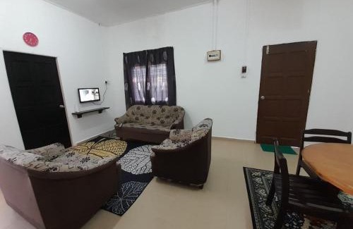 Pengadang Baru House | AMZ HOMESTAY KAMPUNG GONG KIAT, KUALA TERENGGANU
