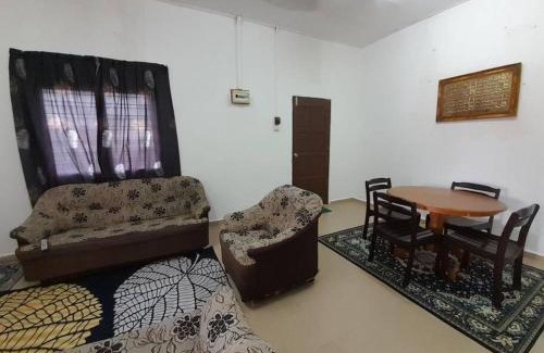 Pengadang Baru House | AMZ HOMESTAY KAMPUNG GONG KIAT, KUALA TERENGGANU