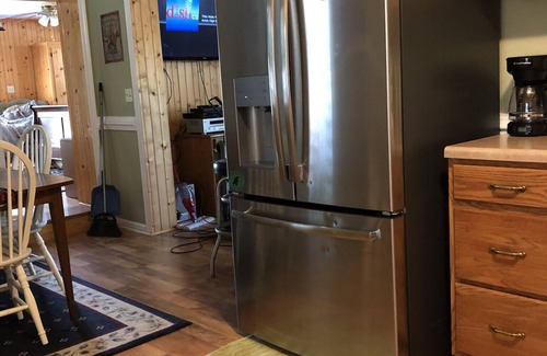 Luray Cabin | An absolute Treat-Perfect for couples/families - Walking Dist to Shen River!