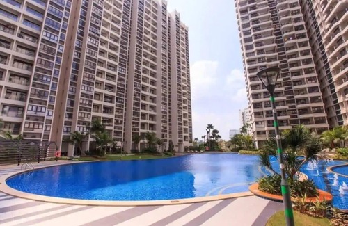 Central District Apartment | An Airy & Cozy 3BR Suite in Danga Bay FREE Parking