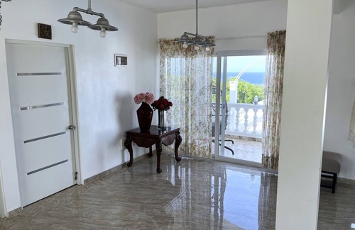 Cabrera Apartment | An apartment style "casita" with kitchenette and 2 bed/bath.