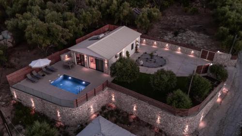 Neromilos Villa | An ar Villa