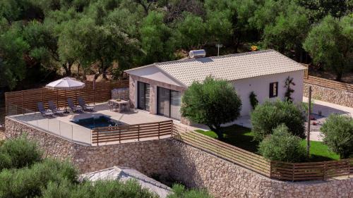 Neromilos Villa | An ar Villa