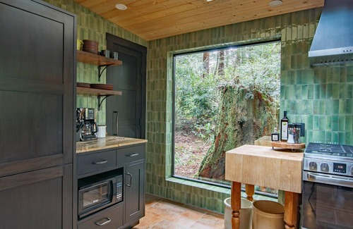 Westhaven-Moonstone Cottage | An Architects Studio- In a Secluded Forest
