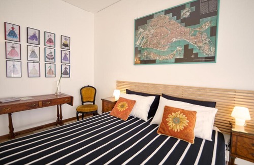 Como Apartment | An Artist's Place