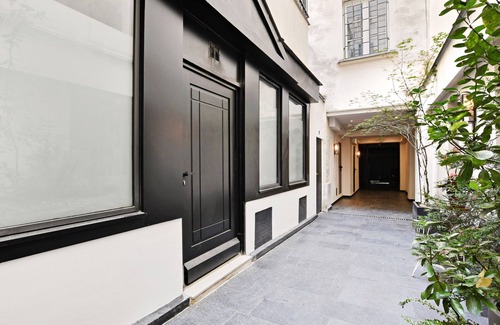 Quartier de la Place-Vendome Apartment | an Atypical 1-BR in Place Vendôme
