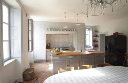 Rully House | An authentic mansion near Beaune in a well-known wine village