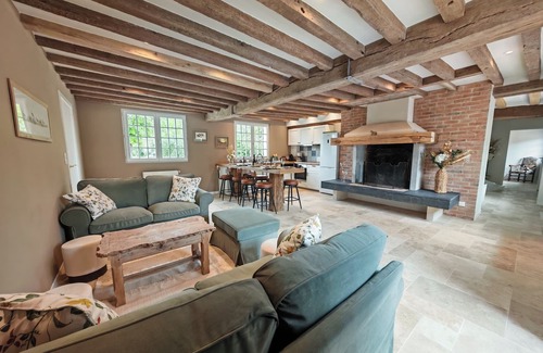 Nouan-le-Fuzelier House | An authentic, modern farmhouse in the heart of Sologne