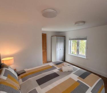 Ballyferriter Apartment | An Cat Dubh - Luxury Apartment