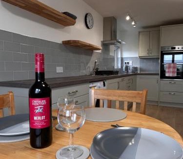 Ballyferriter Apartment | An Cat Dubh - Luxury Apartment