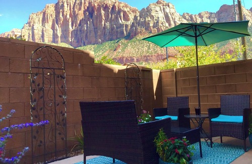 Zion National Park South Entrance House | An Easy Walk into Zion National Park - 30 night minimum stay