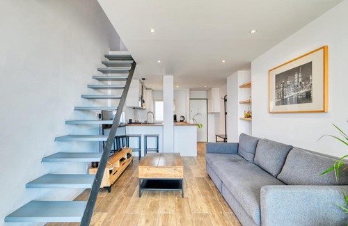 4th Arrondissement Apartment | An elegant apartment with a breathtaking view of the surrounding area