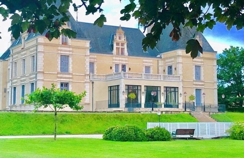 Les Forges Apartment | An enchanting chateau set in 10 hectares of wooded parkland, in absolute peace and quiet!