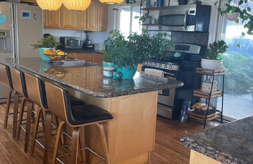 San Onofre House | An "Endless Summer, Surfer's Paradise" Awaits