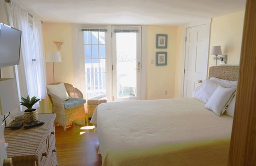 Dennis Port Bed & Breakfast | An English Garden Bed & Breakfast - Queen Room with Private Deck and Ocean View