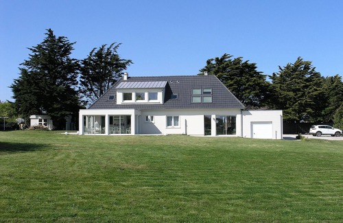 Maupertus-sur-Mer House | An exceptional panoramic view of the sea and the Cotentin coast.