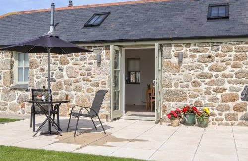 Crows-an-wra House | An Gwel