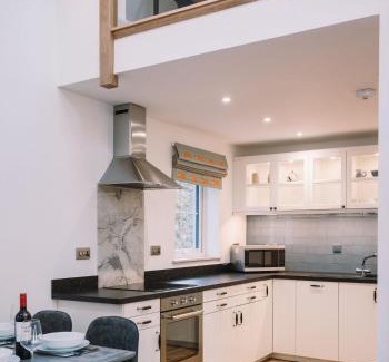 Dornie House | An Iolaire