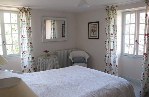 Marcillac-la-Croze Other | An oasis of calm ~ charming Farmhouse with lovely views, Private Pool