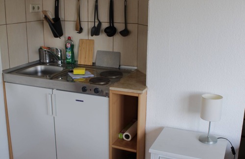 Lausen Apartment | An oasis of calm on the Kulkwitzer See tauchen, go for a walk, relax in the large garden