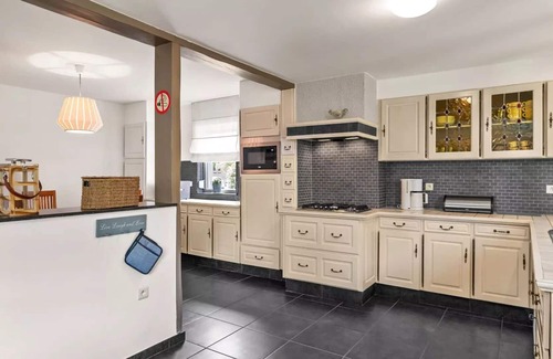 Dessel House | An's Vakantiehuisje een Smaakvolle Ingerichte Vakantiewoning in Dessel Witgoor
