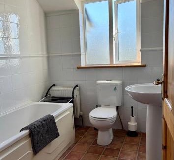 Knightstown House | An-Toilean - Valentia