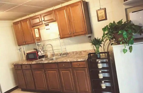 Barnardsville Apartment | An Understory Sanctuary
