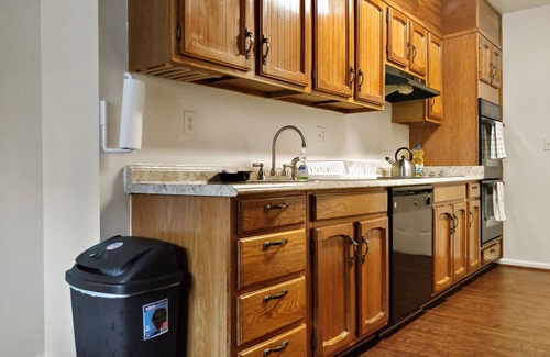 White Oak House | An Urban Townhouse in Silver Spring. Very Close to DC
