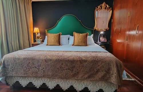 Miraflores House | Ana Frank Boutique Hotel