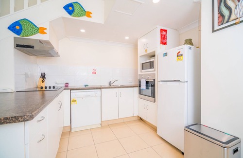 Surfers Paradise Apartment | Anacapri Holiday Resort Apartments