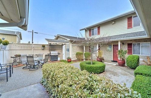 Anacortes Apartment | Anacortes Condo about 1 Mi to Marina and Fidalgo Bay!