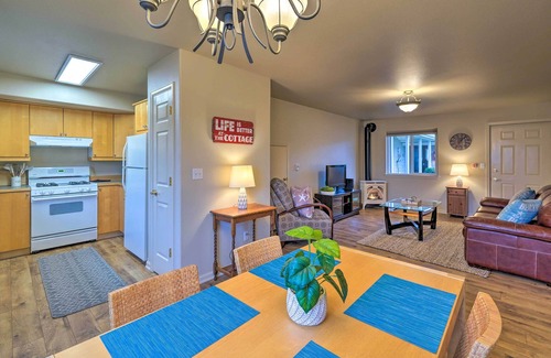 Anacortes Apartment | Anacortes Condo - Walk to Town, Marina, + Bay!