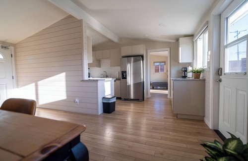 Southwest Anaheim House | Anaheim full 4Br2Ba home-Mini Golf&games near Disneyland, convention center