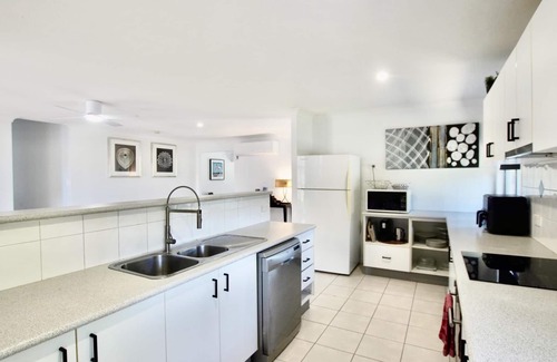 Upper Coomera Villa | Anaheim Park Oasis Gold Coast - Theme Park Central