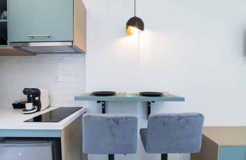 Notos House | Anais Luxury Living Grey&Pink