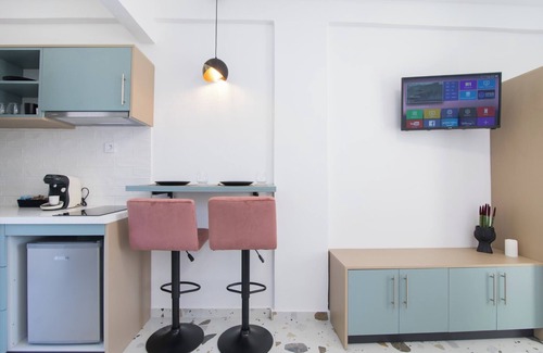 Notos House | Anais Luxury Living Grey&Pink